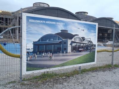 13 レンヌ港で船の博物館を見る