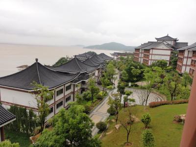 「普陀山」お寺だらけの島のホテルへ③