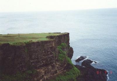 弾丸離島の旅0109　「隆起サンゴ礁と日本一のガジュマルの島」　～沖永良部島・鹿児島～