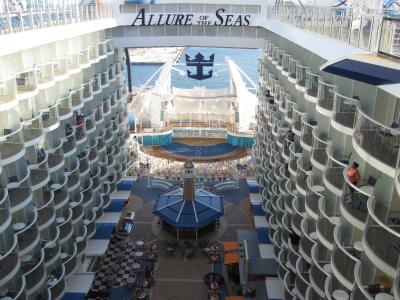 RCI Allure of the seas 西カリブ海クルーズの旅　5) Day7終日クルージング Day8 Fort Lauderdale入港