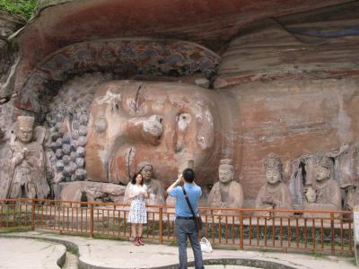 "中国10の世界遺産を歩く旅”　 （４）　 大足石刻 （宝頂山）