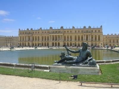 大混雑のベルサイユ宮殿