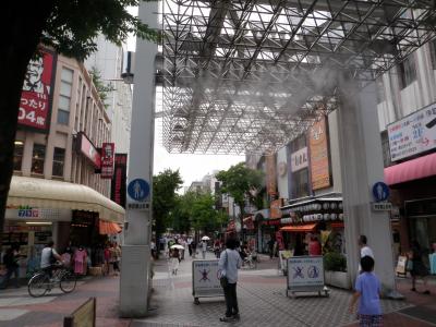 横浜の変わりつつある伊勢佐木町　昔ながらのお店を探しながら散策　２０１１年７月