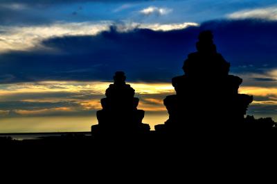 カンボジア・クメール文化を訪ねて （完） ・・・ プノンバケンの丘