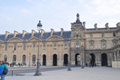 おフランス1～２日目 羽田からルーブル美術館へ　2011.3.25～26