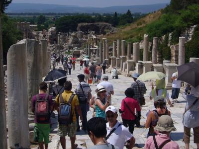 トルコかけあし旅行記　３　エフェス遺跡は暑かった