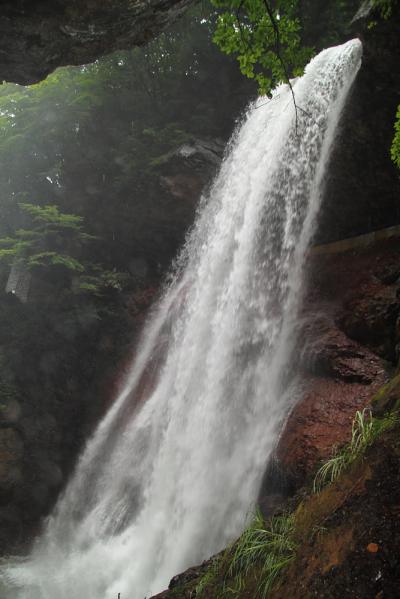 長野県　　～山田温泉で足湯～滝見で涼む～栗スイーツ～