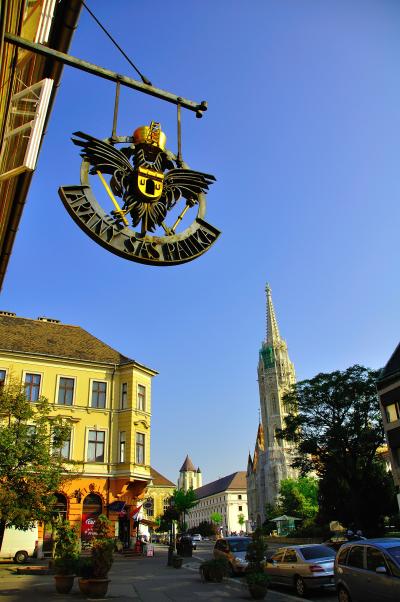 三拍子のリズムに乗って中欧への足跡 -上を向いて歩こう編-