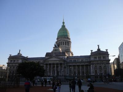 アルゼンチンの首都ブエノスアイレスへ