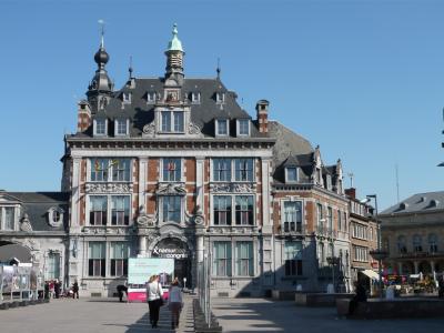 ベルギー、フランス、ドイツ　個人旅行　[2011/5/4 ワロン地方をレンタカーで古城巡り]