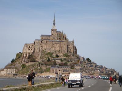 フランス９日間　ｼｬﾙﾄﾙ・ﾓﾝｻﾝﾐｯｼｪﾙ・ｻﾝﾏﾛ・ﾛﾜｰﾙ・ﾊﾟﾘ・ｳﾞｪﾙｻｲﾕ・ﾌｫﾝﾃｰﾇﾌﾞﾛｰ　【１・２日目】