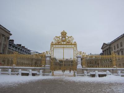 大雪で大変だったパリ