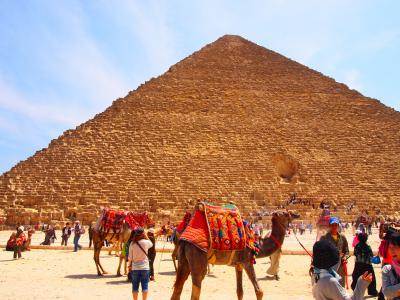 ピラミッドとスフィンクス