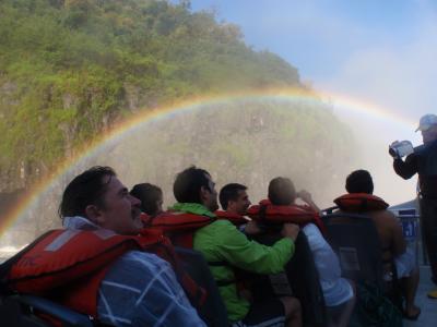 大自然を満喫！ブラジルの旅④テンション高っ！滝へ突っ込めボートの仲間たち