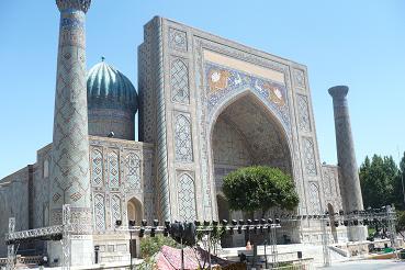 独立２０周年目を迎えられたウズべキスタン。