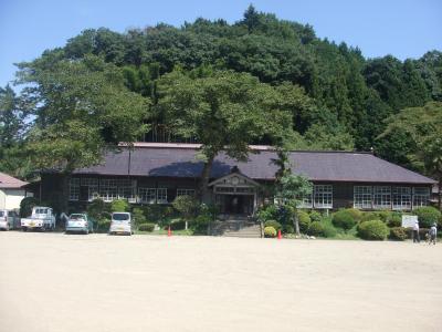 おひさまロケ地　有明山国民学校　旧上岡小学校