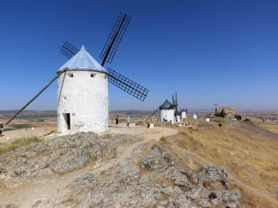 【暑～っ！】真夏のスペイン旅行④　３日目　絶景！コンスエグラの風車の丘～ドン・キホーテの旅籠　
