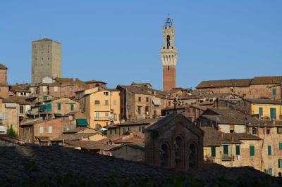 イタリア中部　2　16日ぐるり旅　サン・ジミニャーノ～シエナ