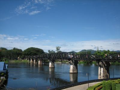 タイ　カンチャナブリー　クワイ川鉄橋　鉄道