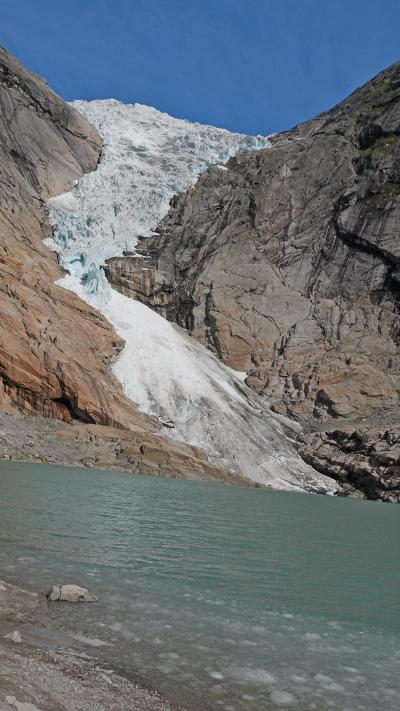 2011.7ノルウエーフィヨルド地帯1300ｋｍドライブ8-ブリクスダール氷河　(Briksdalsbreen)