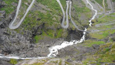 2011.7ノルウエーフィヨルド地帯1300ｋｍドライブ13-Trollstingen(トロルのはしご段）2