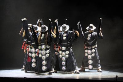 ■ 中国の旅　（５）　九寨溝・チベット民族舞踊観劇　＜中国・四川省＞