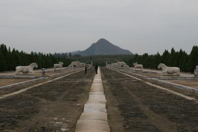 清の陵墓を訪ねるその2　神道、昭西陵、景陵