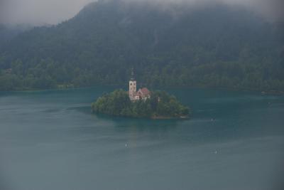2011 旧ユーゴスラビア４カ国の旅①　メルヘンチックな「ブレッド湖」 