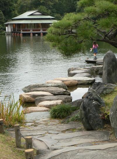 しっとり風情の清澄庭園