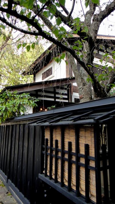 東北旅行記　2011秋　(16) 角館で蕎麦ともっちりまんじゅう