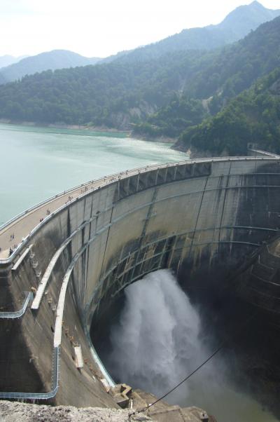黒部渓谷トロッコ列車＆立山黒部アルペンルート