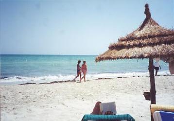 チュニジア　地中海の風に吹かれて　　ジェルバ島の休日