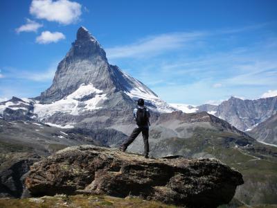 ゴルナーグラート_Gornergrat　感慨無量！マッターホルンと氷河を抱くヴァリス山群