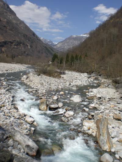 春のヴェルツァスカ谷は美しかった　inティチーノ州