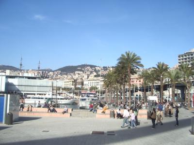 列車で北イタリア周遊④ ジェノバ、ちょっと江ノ島チック・・