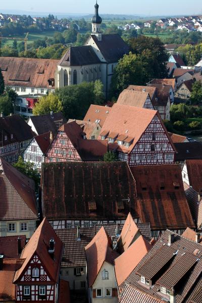 秋のドイツ～チェコ　中世が息づく街へⅠ　おもちゃのような木組みの家　バート・ヴィンプフェン