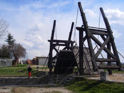 姉妹そろって卒業旅行!(^－^)! ガクタビでゆく、ヨーロッパ２２日間８ヶ国３３都市③　《南フランス周遊篇　アルル～アビニヨン～マルセイユ～カンヌ～ニース》