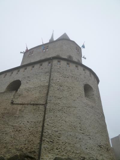初冬ルクセンブルクのグルメな旅♪　Ｖｏｌ１２（第２日目午前）　☆ヴィアンデン(Vianden)のお城「ヴィアンデン城」を観光：前半♪