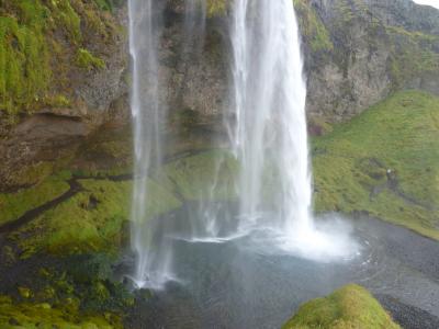 アイスランド1周の旅⑫・スコゥガル＆セリャラントスの滝☆