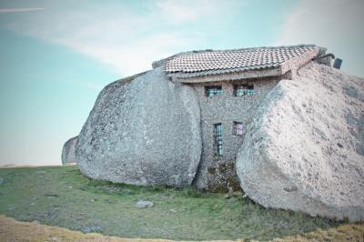 ■■　ポルトガルを周ってみよう！⑥　ギマランイス・ファフェの石の家　