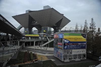 「第４２回東京モーターショー２０１１」に行って来ました=②東展示棟へ=