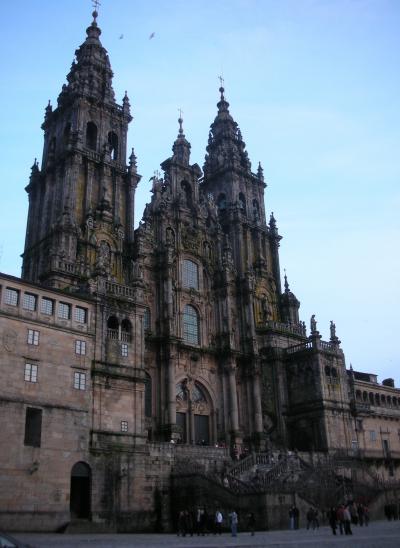 サンティアゴ・デ・コンポステーラ_Santiago de Compostela　伝説の聖地！様々な思いを胸に人々が目差す場所