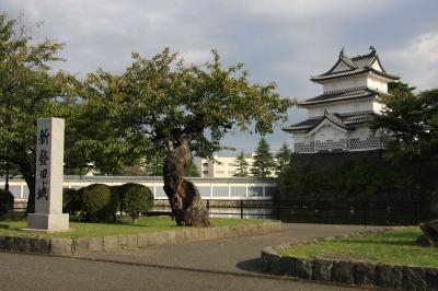 新発田を散策　新発田城と石泉荘