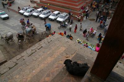 朝のカトマンズ・ダルバール広場～ネパール・タイ旅行七日目・2011年10月21日