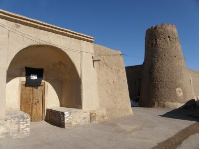 IRAN 10 Toudeshk村 400年前へﾀｲﾑｽﾘｯﾌﾟその②、Yazd 到着､引ったくり未遂事件