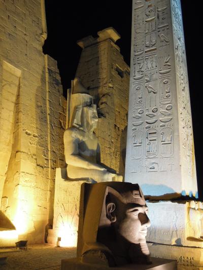 2000年かけて大増築、エジプト最大のカルナック大神殿