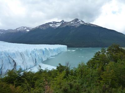 2011年末は南米縦断！パタゴニアとウユニ塩湖とペルー17日間の旅（4）ロス・グラシアレス国立公園でペリトモレノ氷河を見る