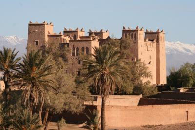 2012正月、モロッコ王国旅行記(15/49)：1月8日(1)：ワルザザードのホテル、カスバ街道をエルフードへ