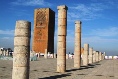 2012正月、モロッコ王国旅行記(38/49)：1月11日(4)：ラバト、モハメド五世廟、未完のハッサンの塔