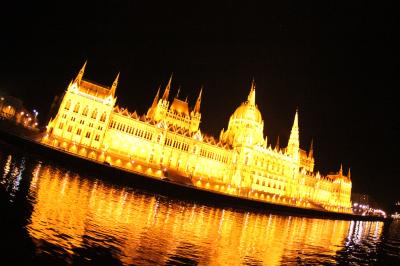 大韓航空で行くスペシャル中欧５カ国周遊９日間～２日目夜：ブダペスト・ナイトクルーズ編